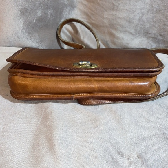Vintage Coach #9635 Convertible Clutch 
Rare - Picture 7 of 16